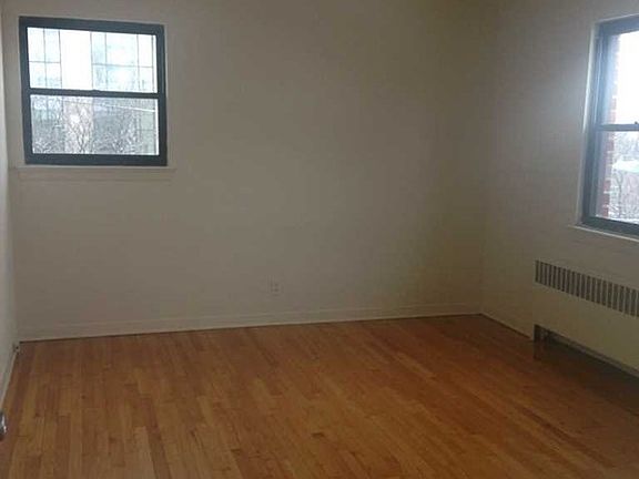 4th image of 289 Essex St #E