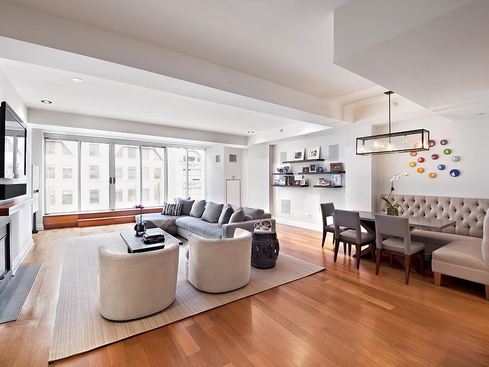 1st image of 135 W 15th St