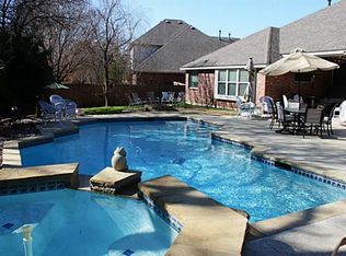 220 Bluebonnet Trl, Mansfield, TX 76063