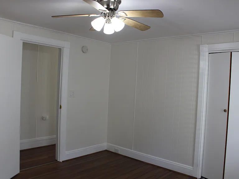 513 S Albany St — Photo 13