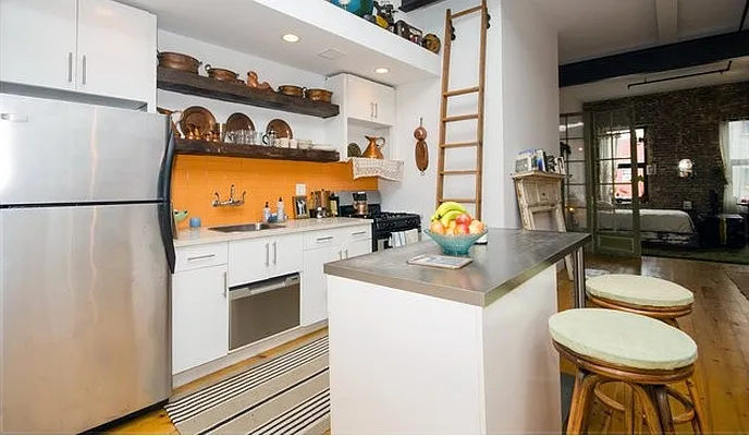 Rented by EXR | media 19