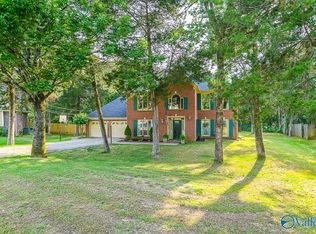 3411 Oakridge Dr SW, Decatur, AL 35603