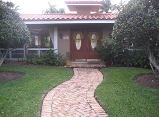 121 Nurmi Dr, Fort Lauderdale, FL 33301