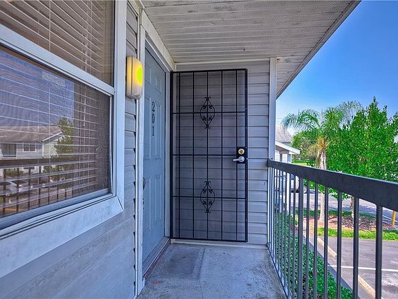 3rd image of 5013 Terrace Palms Cir Unit 201