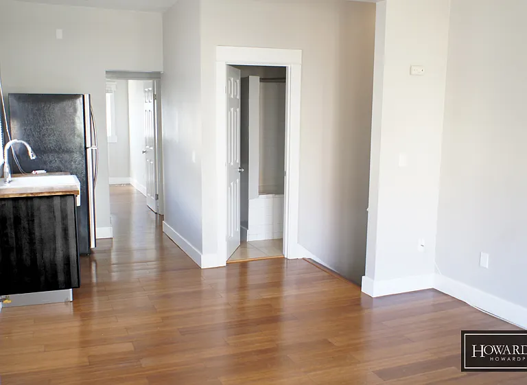 432 E 6th St #436 — Photo 2