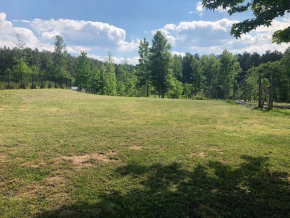 4th image of 15396 Beaver Den Ln