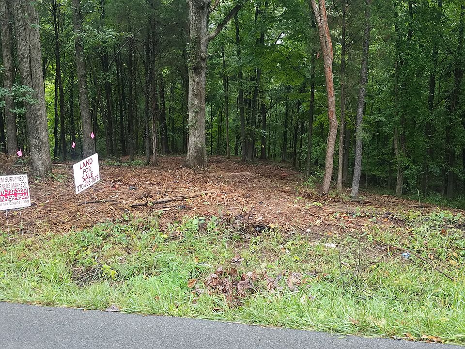2nd image of 900 Burns Rd