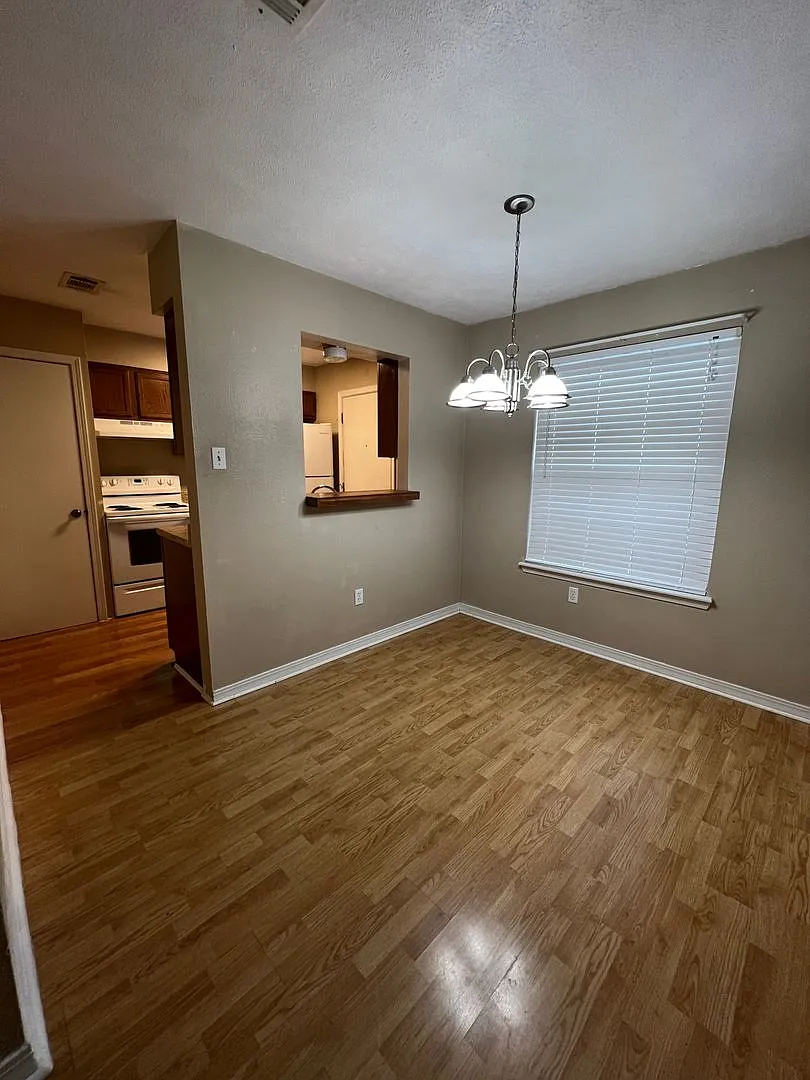 Bossier Townhome Available! — Photo 4