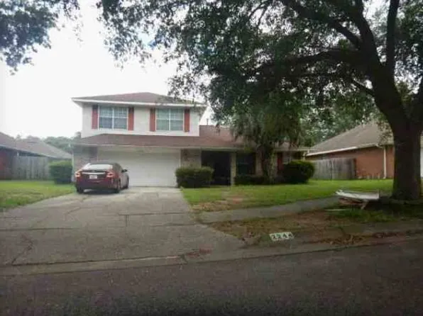 2244 Valle Escondido Dr, Pensacola, FL 32526