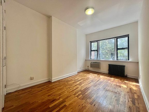 5th image of 333 E 84th St APT 1C