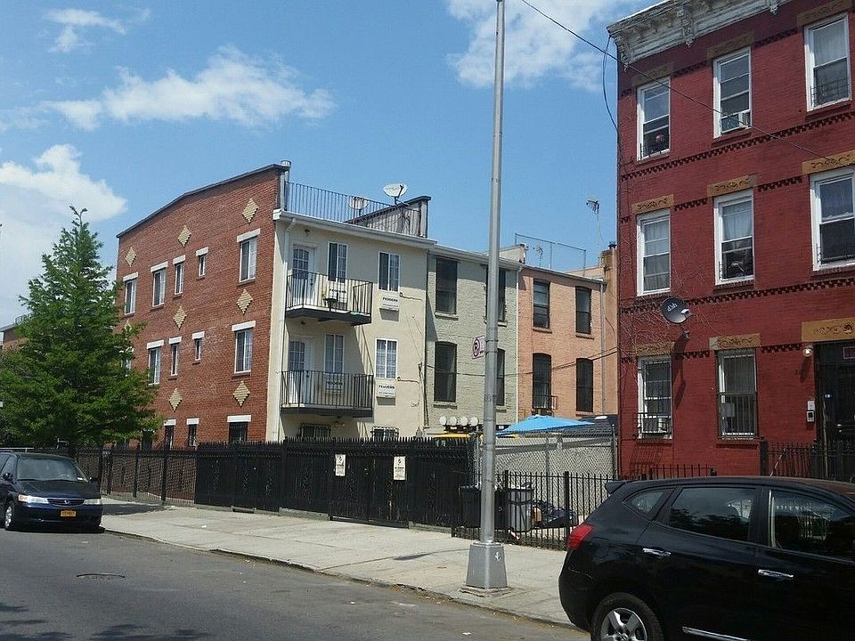 Building Photo 4