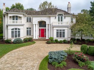 605 Midwest Club Pkwy, Oak Brook, IL 60523