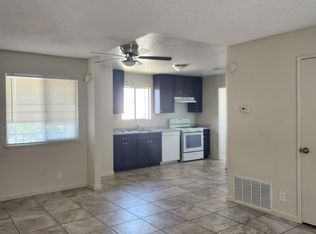 38117 10th St E APT 6, Palmdale, CA 93550