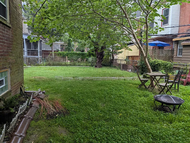 907 S 47th St #3R — Photo 2
