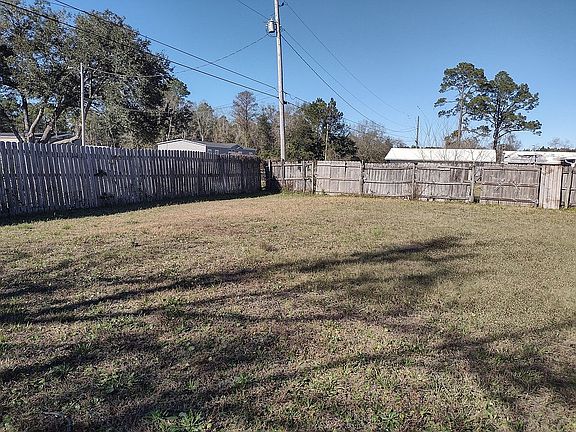 2nd image of 617 Carondelay Dr