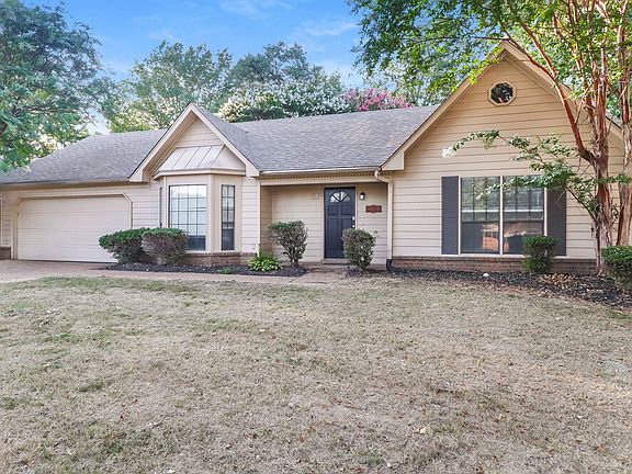 3rd image of 6638 Meadow Bend Dr