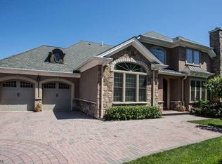 48 Windsor Ln, Ramsey, NJ 07446