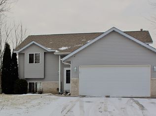 3235 Lake Ridge Dr, Big Lake, MN 55309