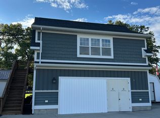 832 E 88th St, Newaygo, MI 49337