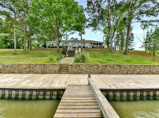 754 Shoreline Dr, Livingston, TX 77351