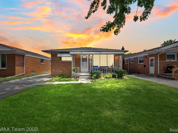 7050 Berwyn St, Dearborn Heights, MI 48127