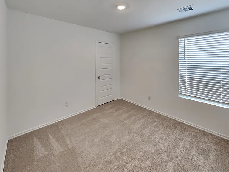 4000 Dutch Ln — Photo 16