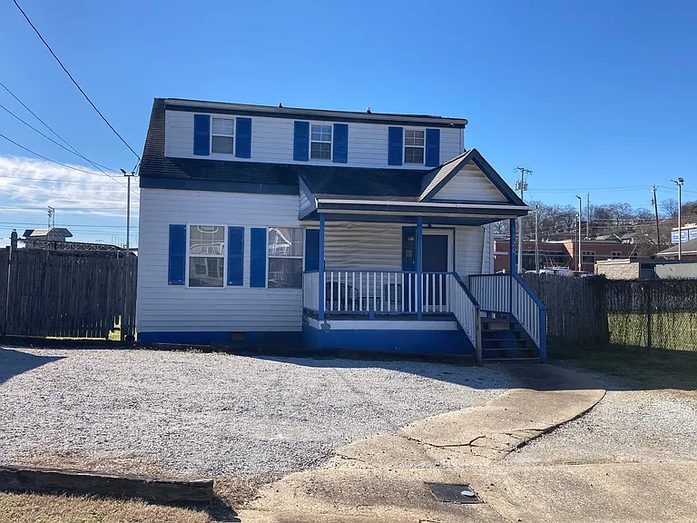 1120 Garfield St — Photo 9