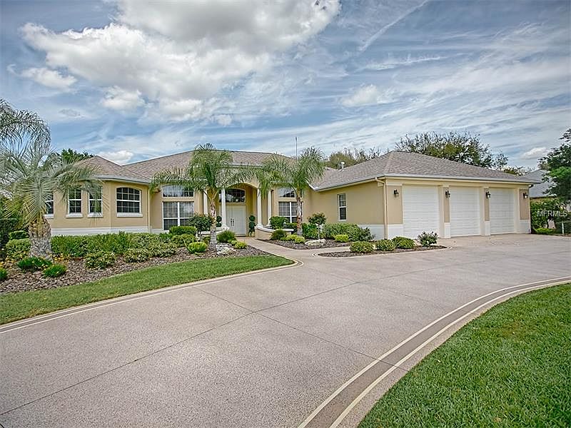 1st image of 2907 Larranaga Dr