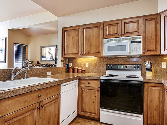 3rd image of 1030 Wildwood Road Big Sky Townhomes ##4
