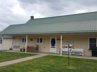 4095 Hamilton Valley Rd, Crab Orchard, KY 40419