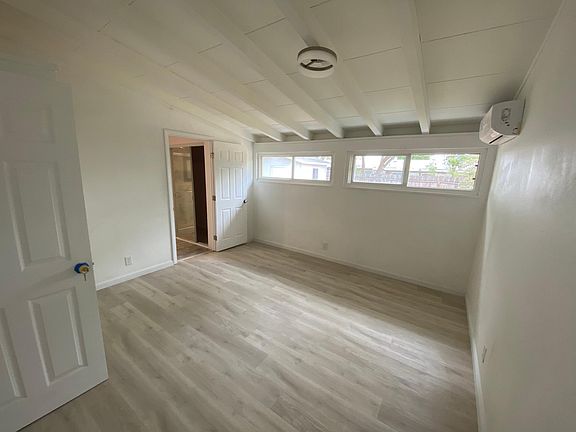 5th image of 1207 Torrance Ave