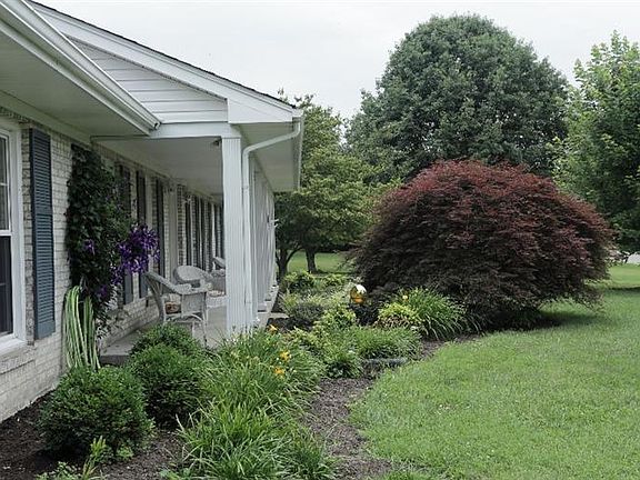 4th image of 97 Summertree Dr