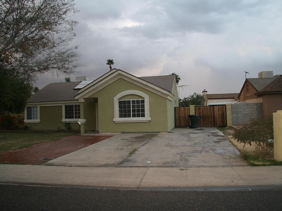 1st image of 7620 W Meadowbrook Ave