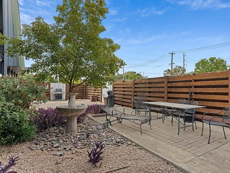 3815 Guadalupe St #303 — Photo 17