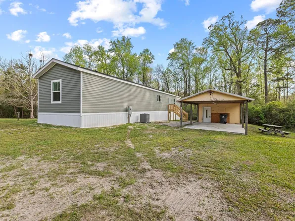 425 Beckys Creek Rd, Hampstead, NC 28443