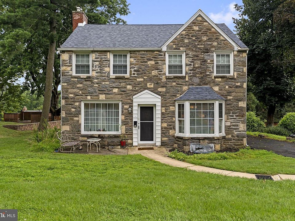 1st image of 124 Kingston Rd