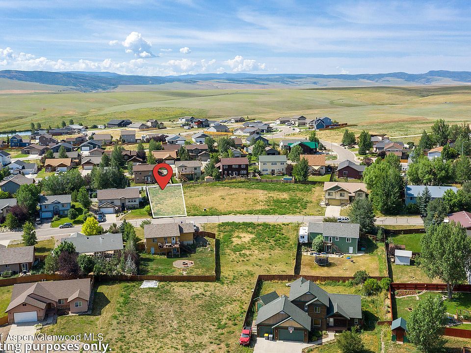 1st image of 307 Honeysuckle Dr