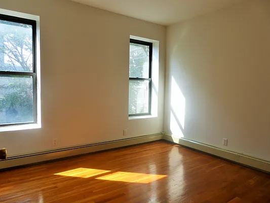 Rented by LDMI Realty Group LLC | media 6