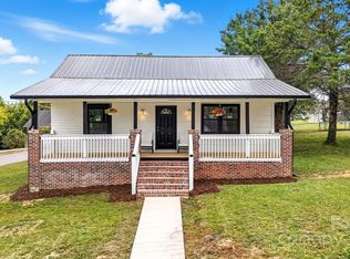 105 Falls Ave, Granite Falls, NC 28630