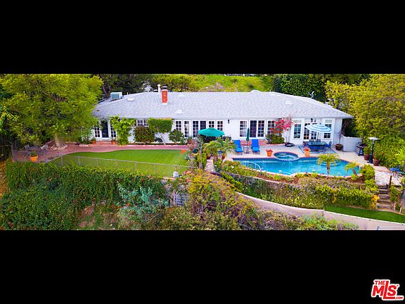 2nd image of 7813 Mulholland Dr