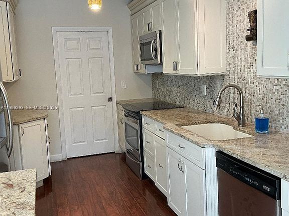 4th image of 2724 Cayenne Ave