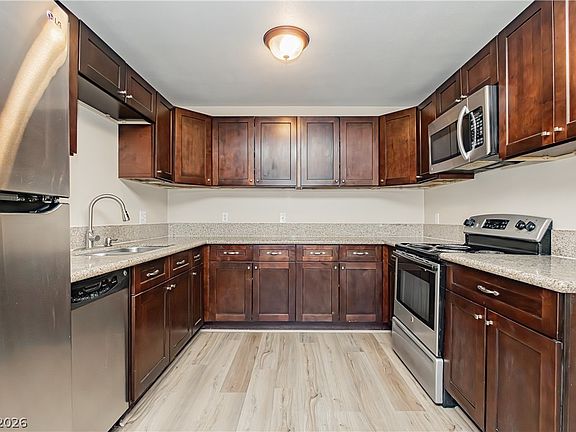 5th image of 1808 E Webb Ave