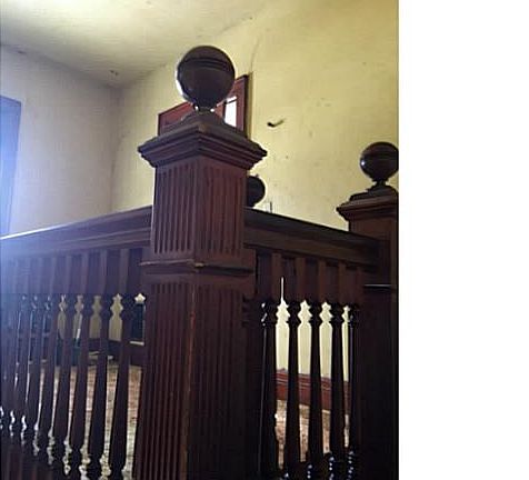 2nd image of 554 Woodlawn Ave