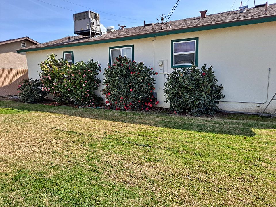 2nd image of 580 Oakmont Ave