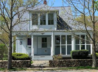 43 Beach Ave, Warwick, RI 02889