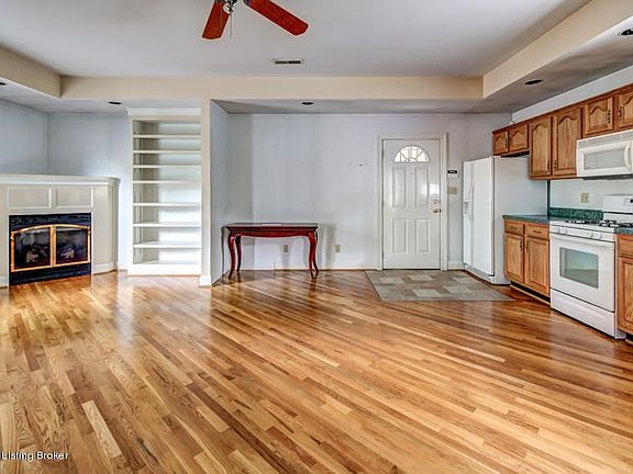 RealTourCast | C King | Lee Interiors (1