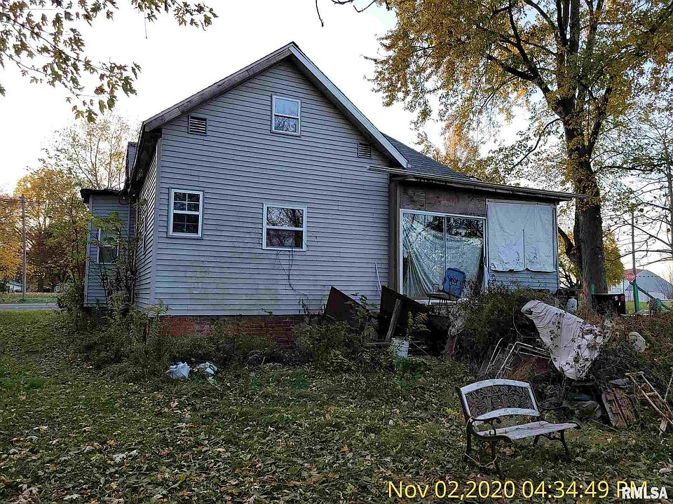 2nd image of 1016 Hackett Ave