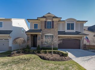 725 Renshaw St, Rochester, MI 48307