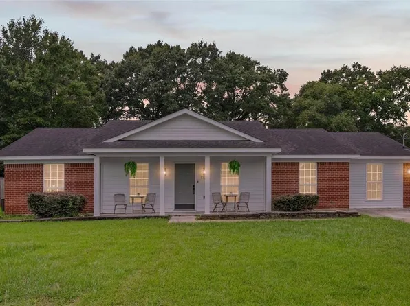 7750 Heaton Dr, Theodore, AL 36582