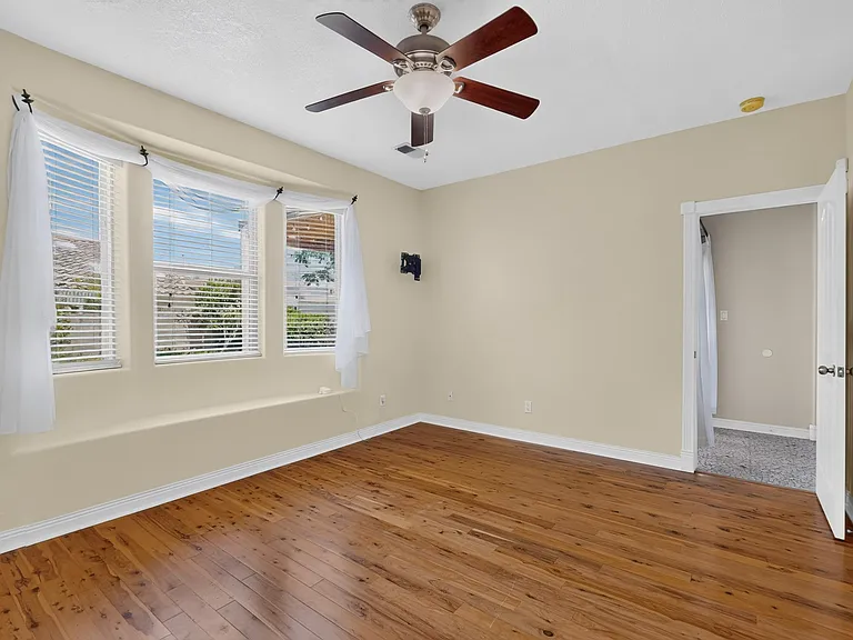 9715 Larnaca Rd NE — Photo 19